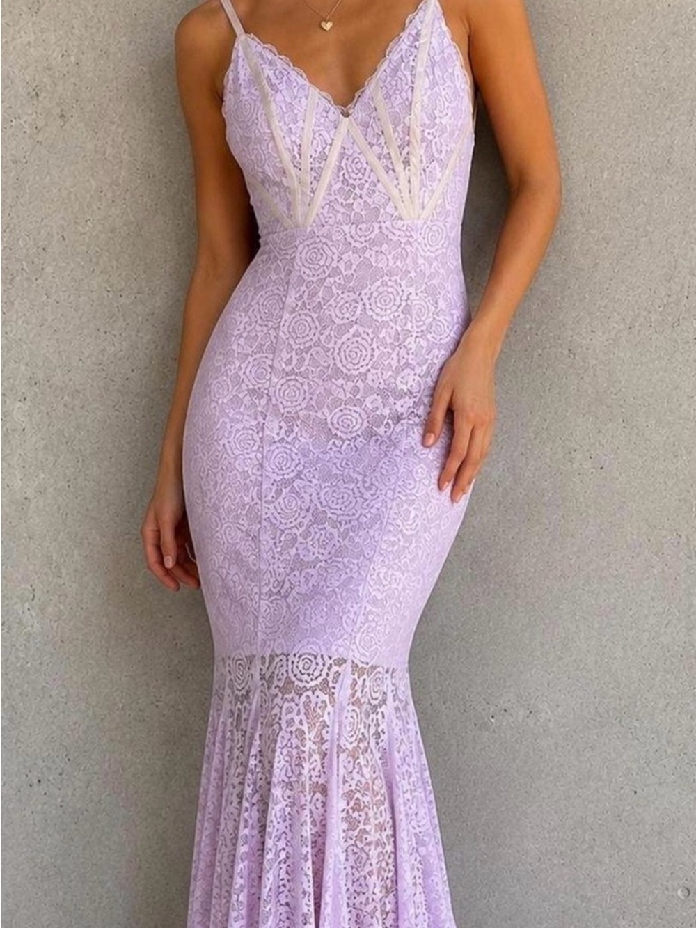 Lavender Lace Mermaid Dress - Elegant Spaghetti Strap Gown NWT